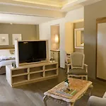 Отель Alasia Boutique Лимасол