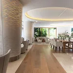 Alasia Boutique 4*