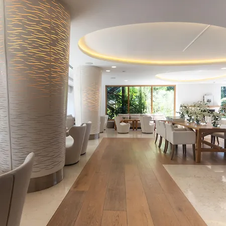 Alasia Boutique 4*