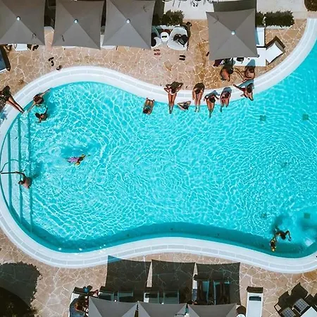 Alasia Boutique 4*