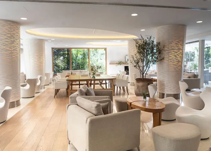 Alasia Boutique Hotel 4*